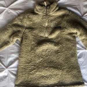 Patagonia sweatshirt